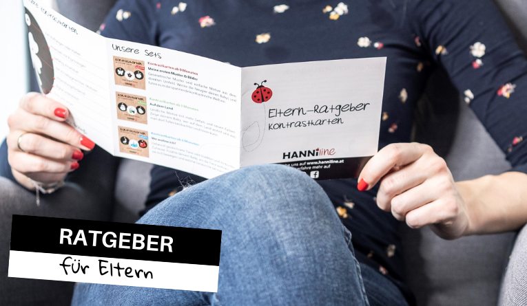 Mama liest den Elternratgeber